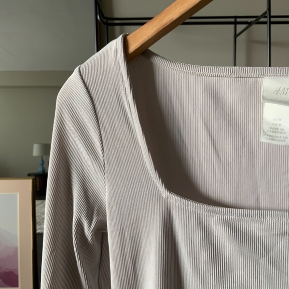 H&M Ribbed Bodysuit - Picture 3 of 3